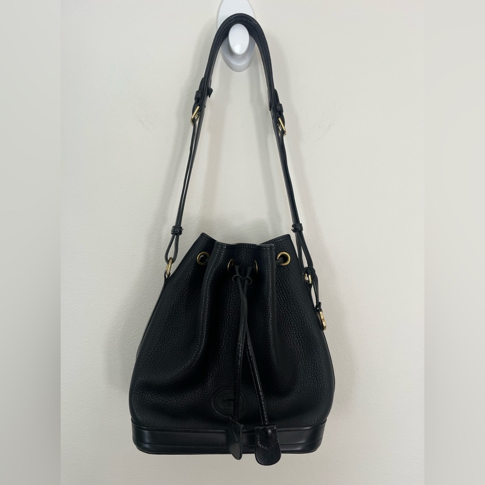 Dooney & Bourke Vintage Bucket Tote Shoulder Bag Pebbled Leather Black